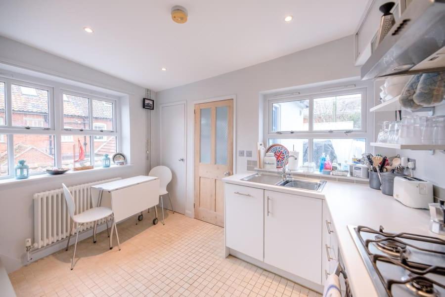 6 West Lane In Aldeburgh - Beautiful Cottage Near High Street Exterior foto